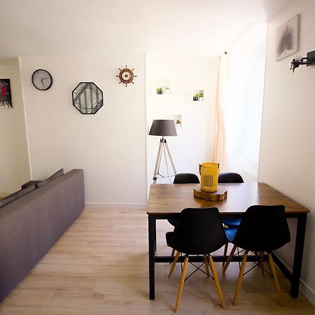 Triplex Lumineux A Cherbourg, Hyper Centre, 2 Pas Du Port & Vie Nocturne, Intendance Luxury Host Esterno foto
