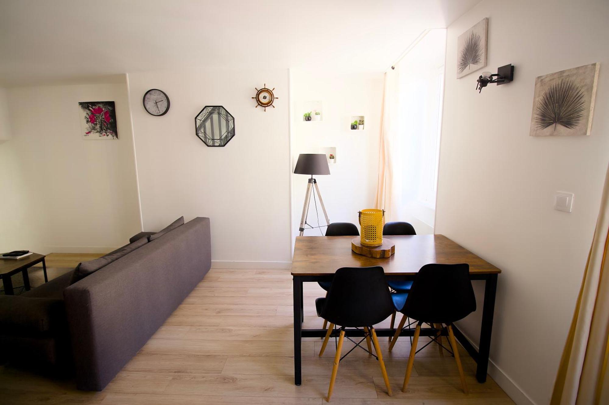 Triplex Lumineux A Cherbourg, Hyper Centre, 2 Pas Du Port & Vie Nocturne, Intendance Luxury Host Esterno foto