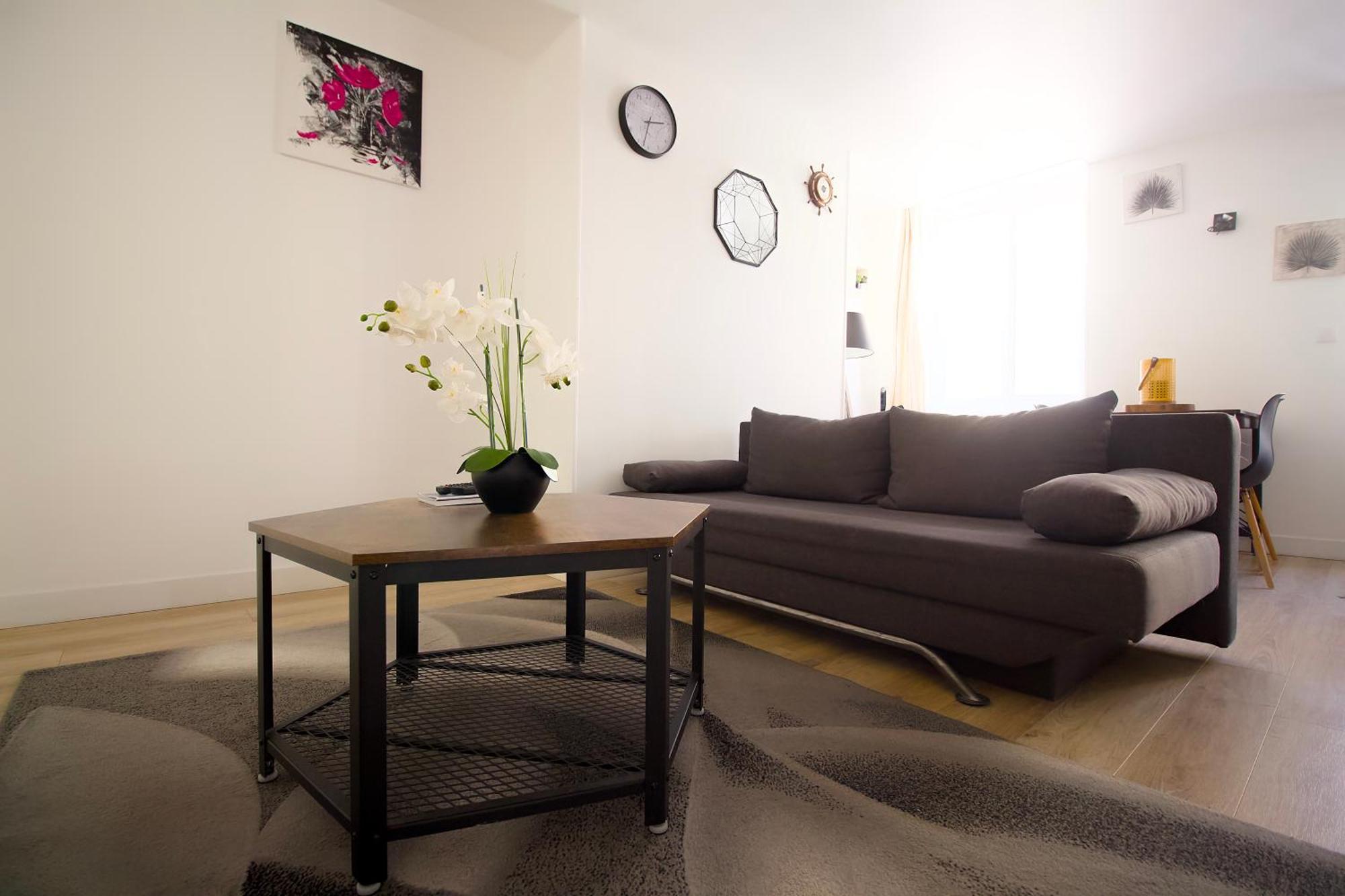 Triplex Lumineux A Cherbourg, Hyper Centre, 2 Pas Du Port & Vie Nocturne, Intendance Luxury Host Esterno foto